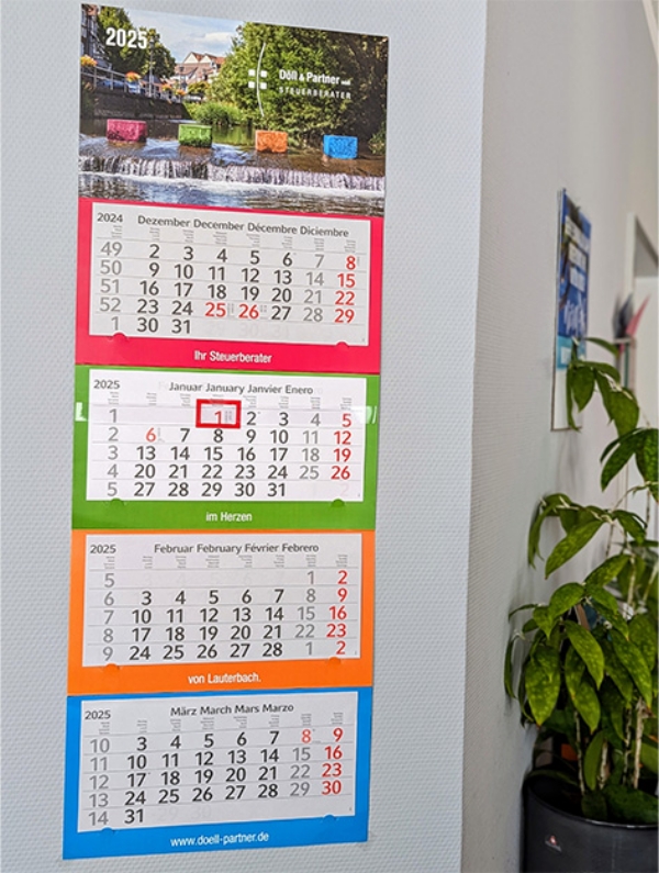 Unsere Jahreskalender im bekannten Schrittsteine Design frisch eingetroffen